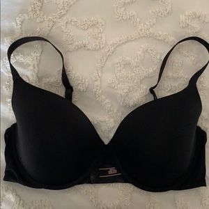Victoria’s Secret Tshirt Bra